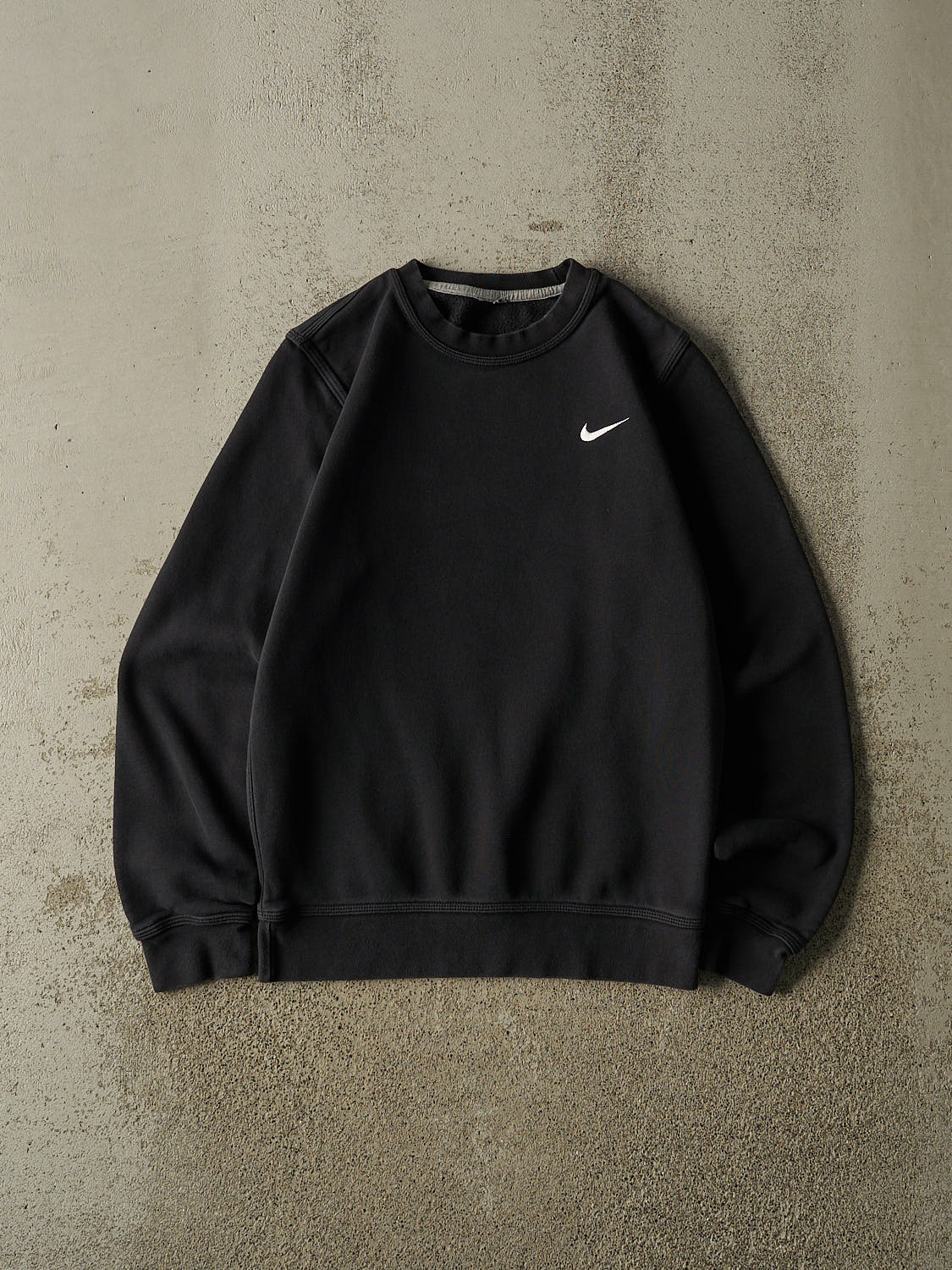 Vintage Y2K Black Nike Embroidered Crewneck (S)