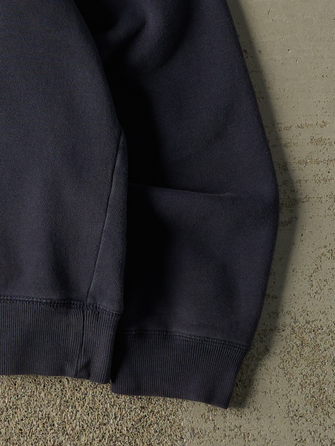 Vintage Y2K Navy Blue Gap Crewneck (XL/XXL)
