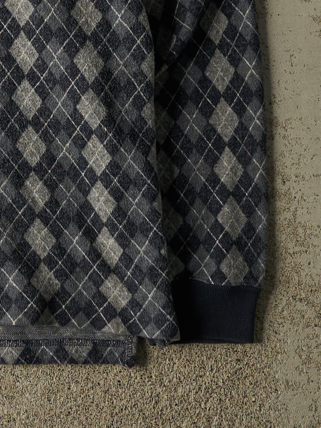 Vintage 90s Navy Blue Quarter Button Patterned Long Sleeve (L/XL)