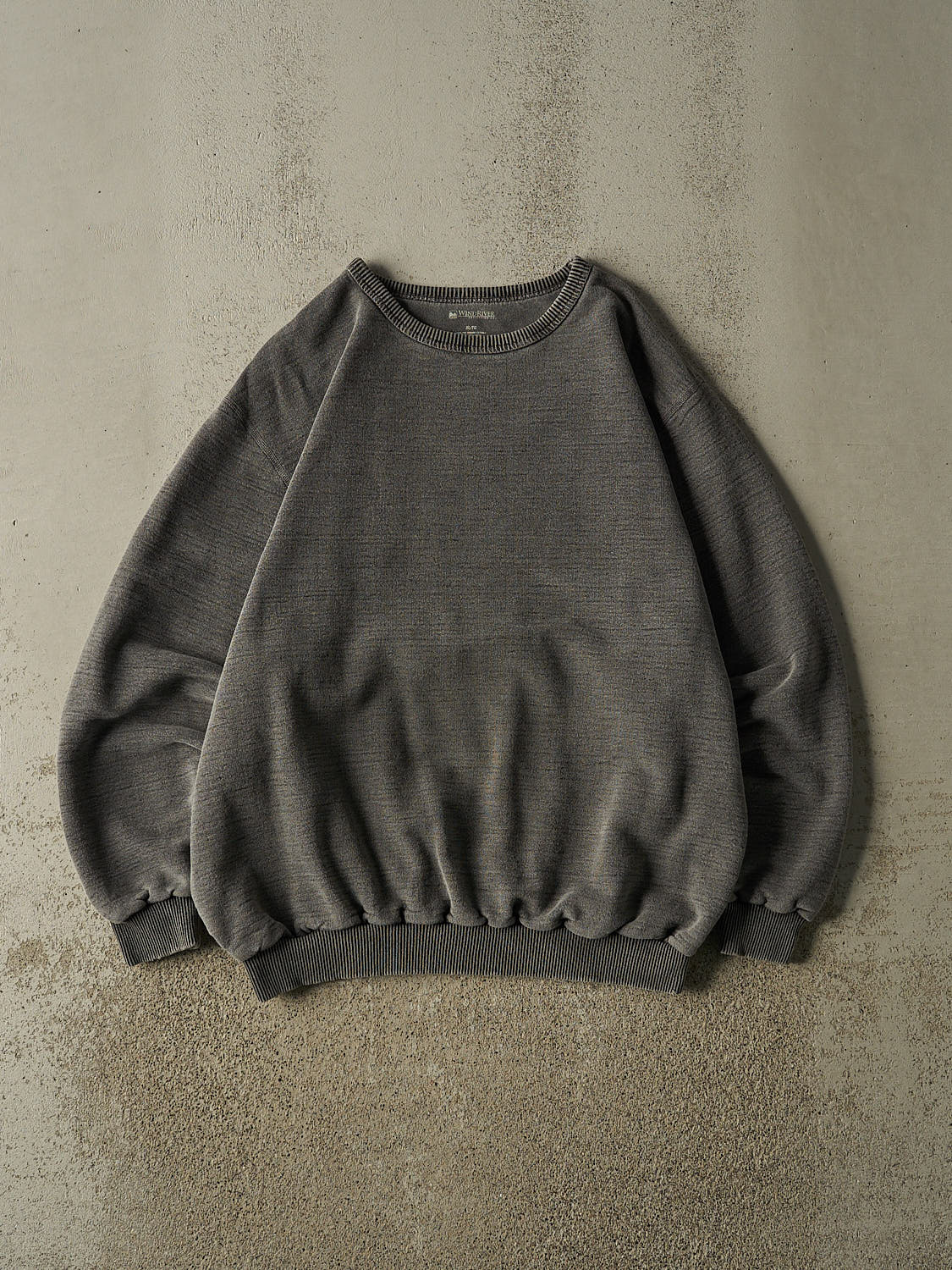Vintage Y2K Washed Grey Wind River Blank Crewneck (XL)