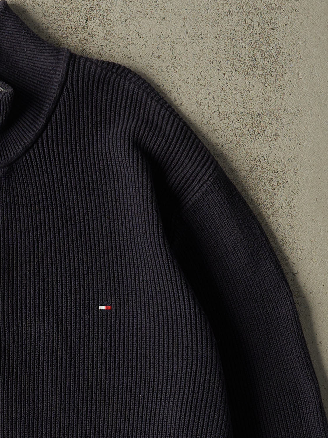 Vintage Y2K Navy Blue Tommy Hilfiger Zip Up Knit (XL)