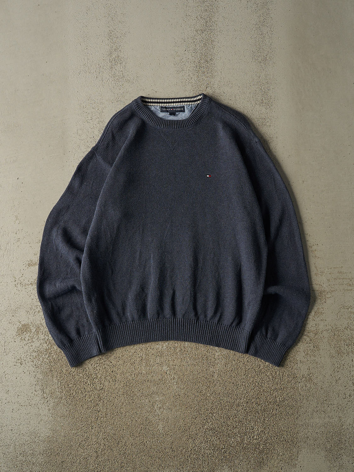 Vintage Y2K Navy Blue Tommy Hilfiger Embroidered Knit (L/XL)