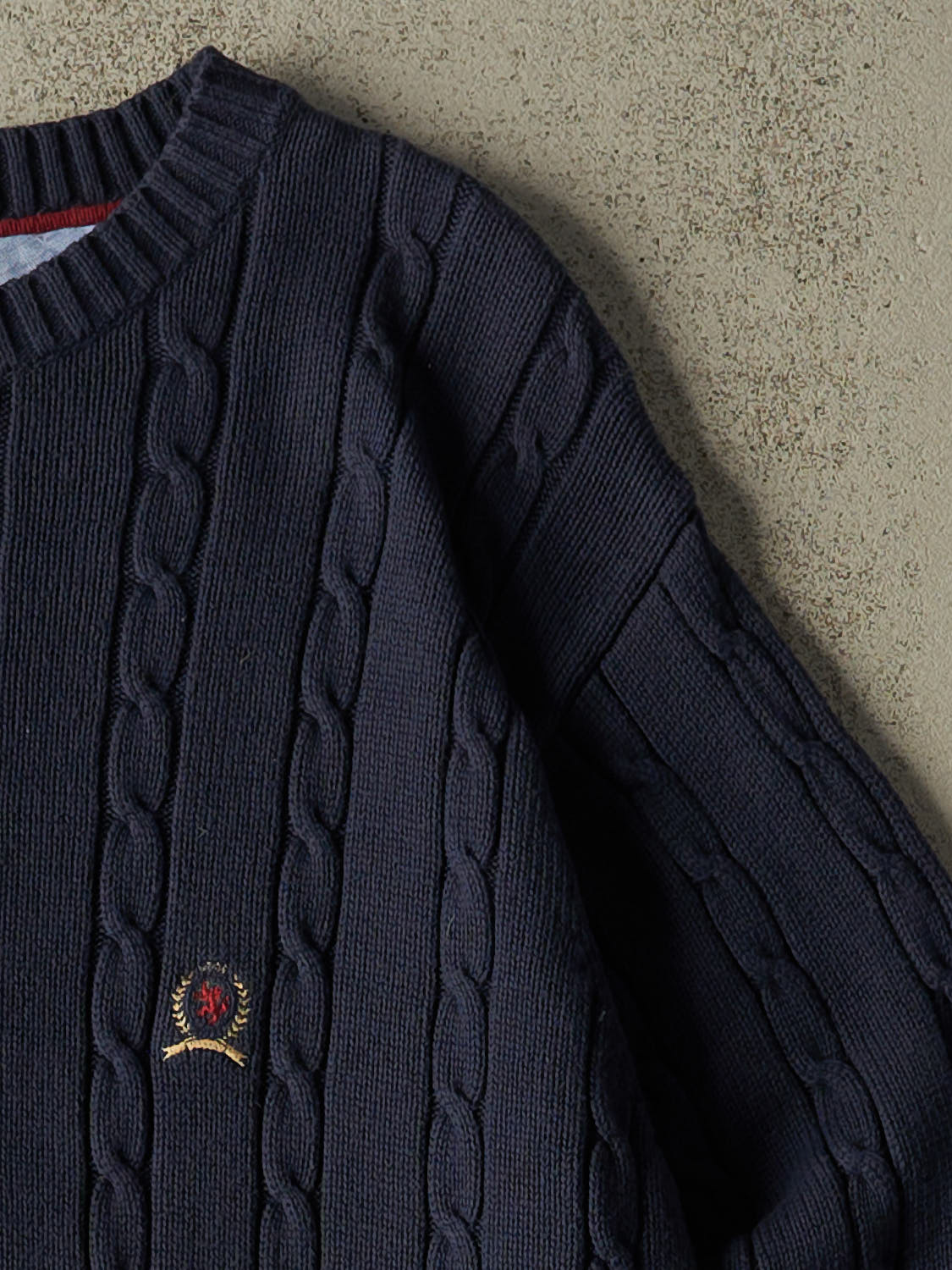 Vintage 90s Navy Blue Tommy Hilfiger Embroidered Cable Knit (M/L)