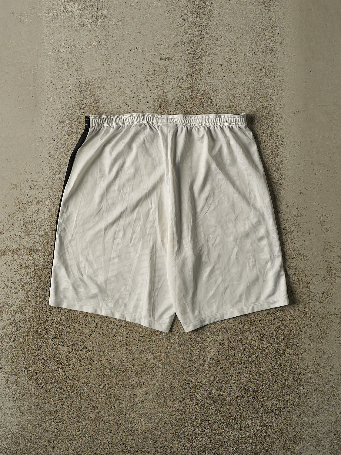 Vintage Y2K White Nike Track Shorts (32x8.5)