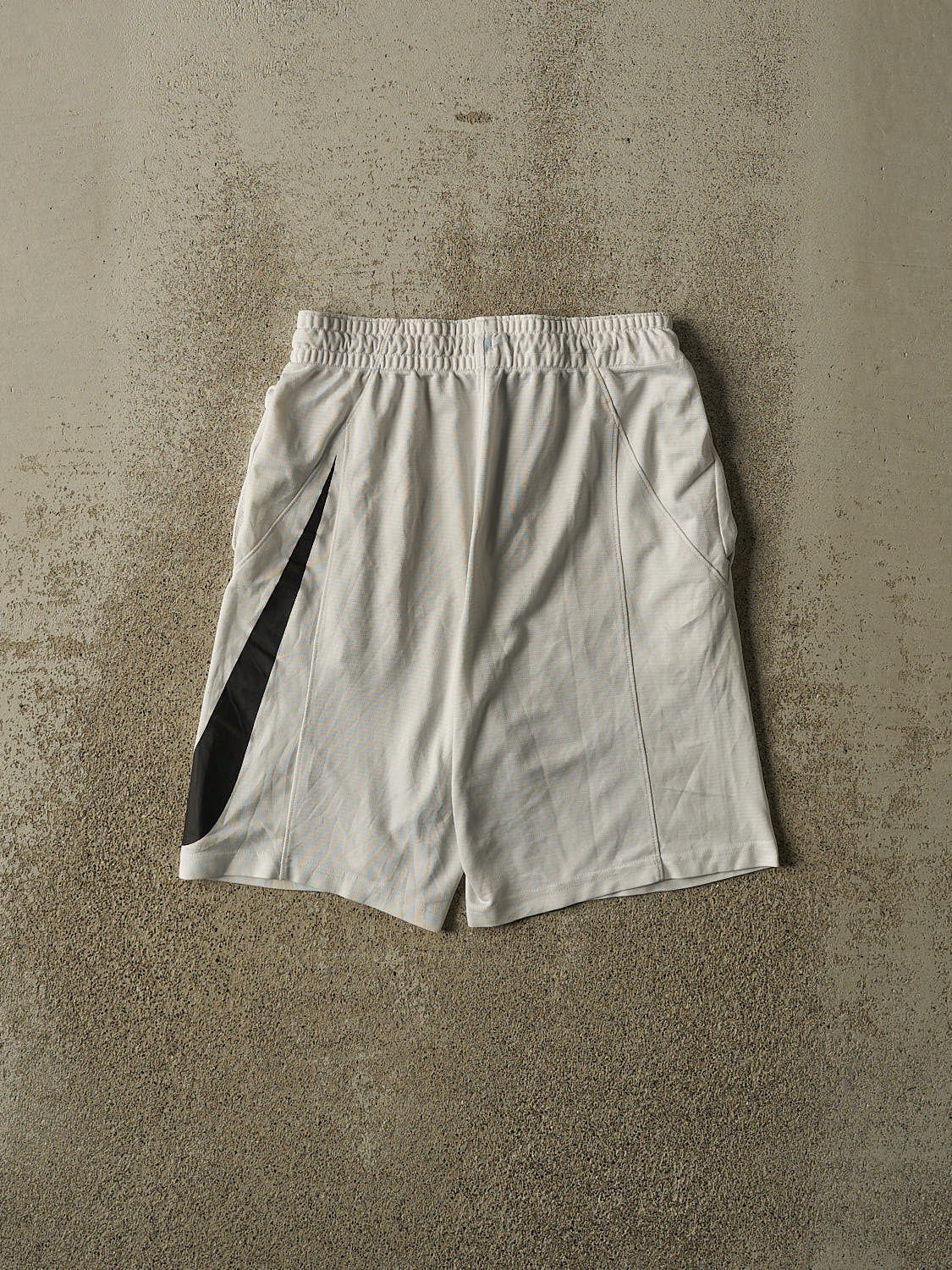 Vintage Y2K White Nike Track Shorts (26x8)
