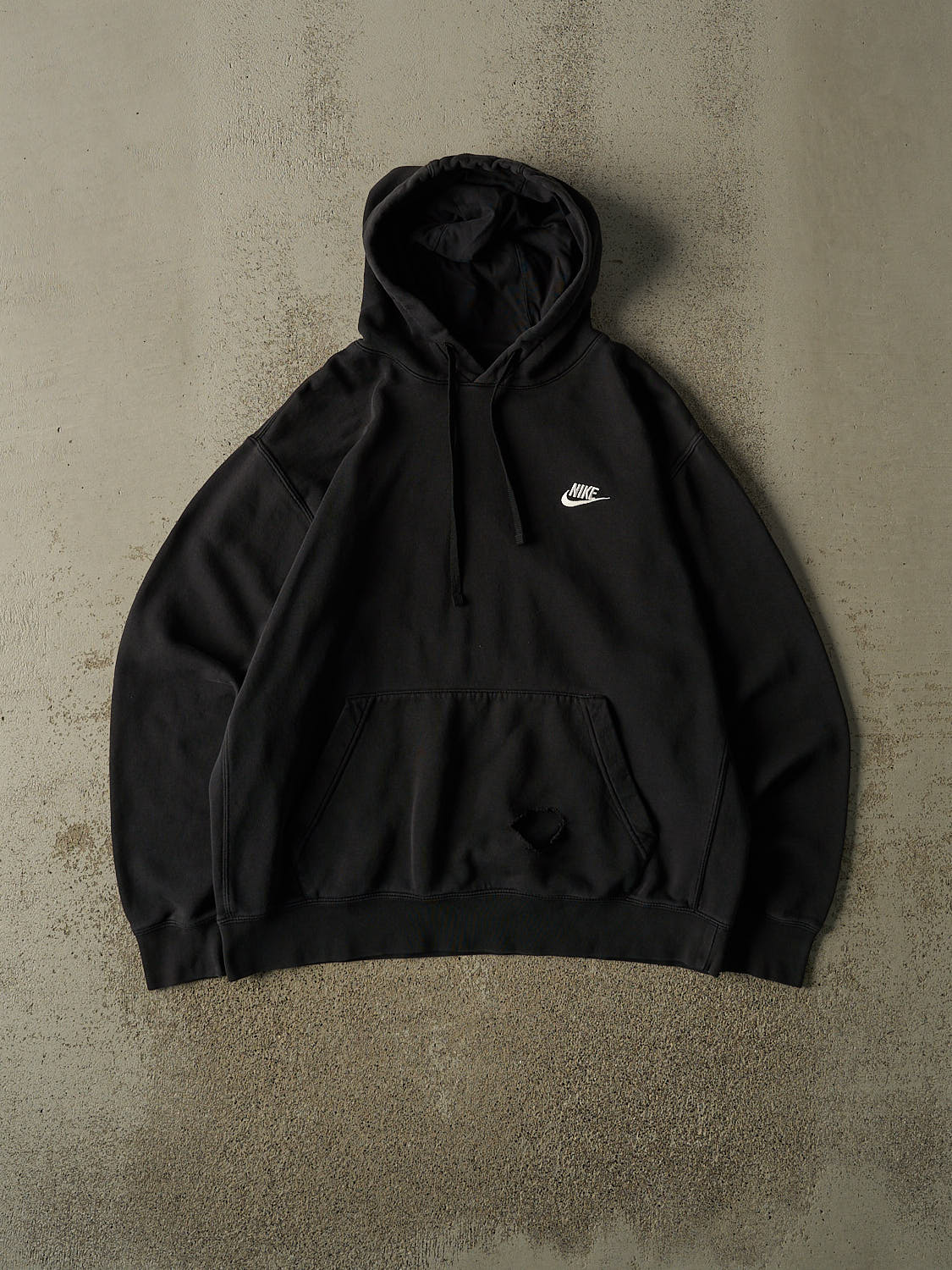 Vintage Y2K Black Nike Embroidered Hoodie (L)