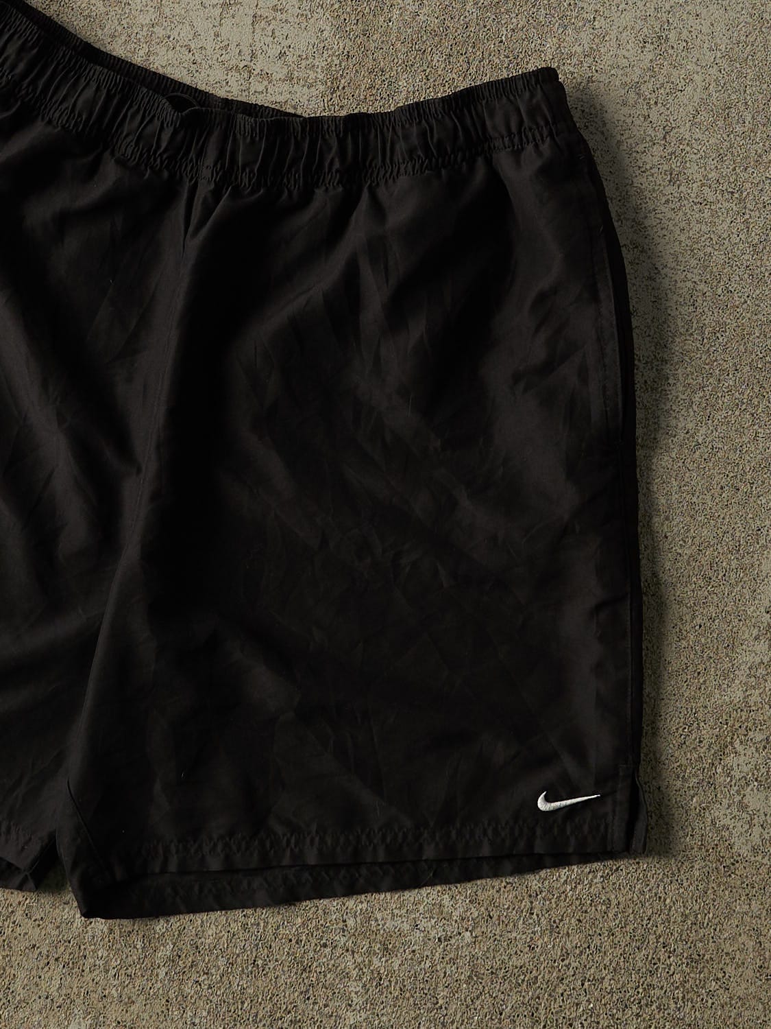 Vintage Y2K Black Nike Track Shorts (32x7)