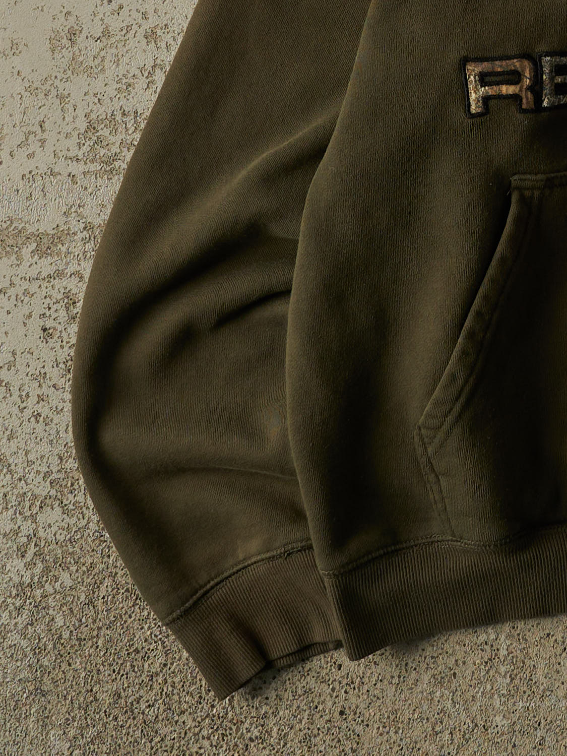 Vintage Y2K Green Realtree Embroidered Hoodie (M/L)