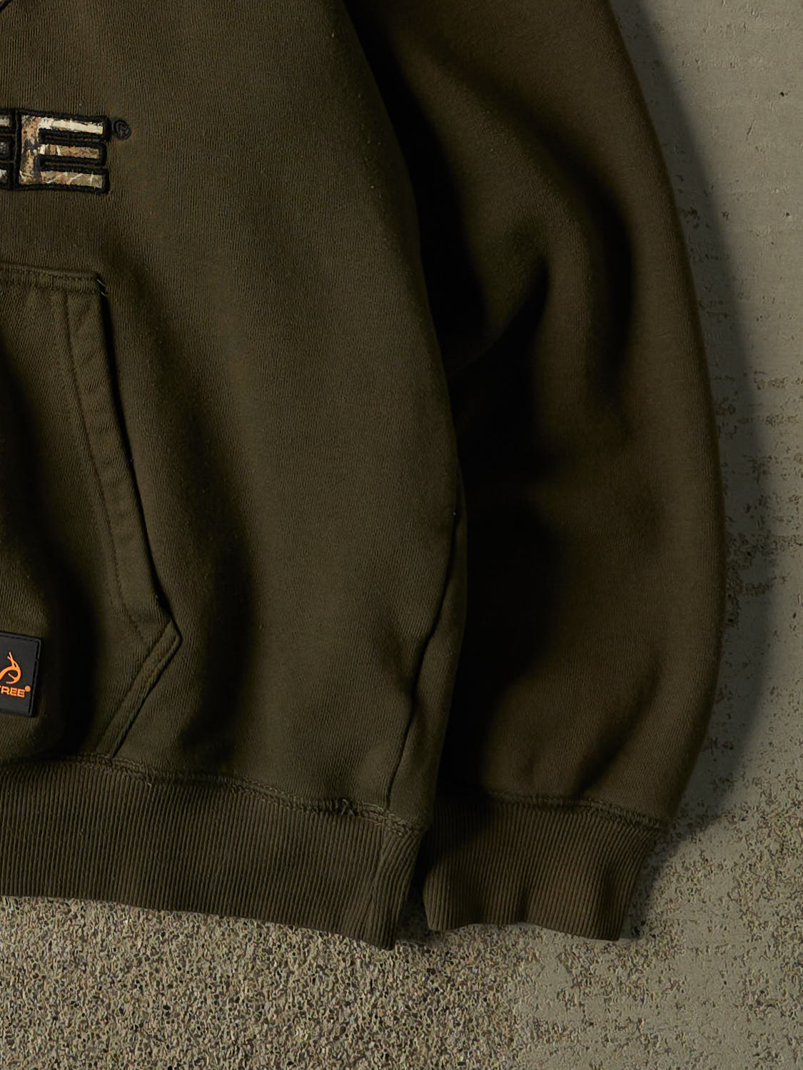 Vintage Y2K Green Realtree Embroidered Hoodie (M/L)