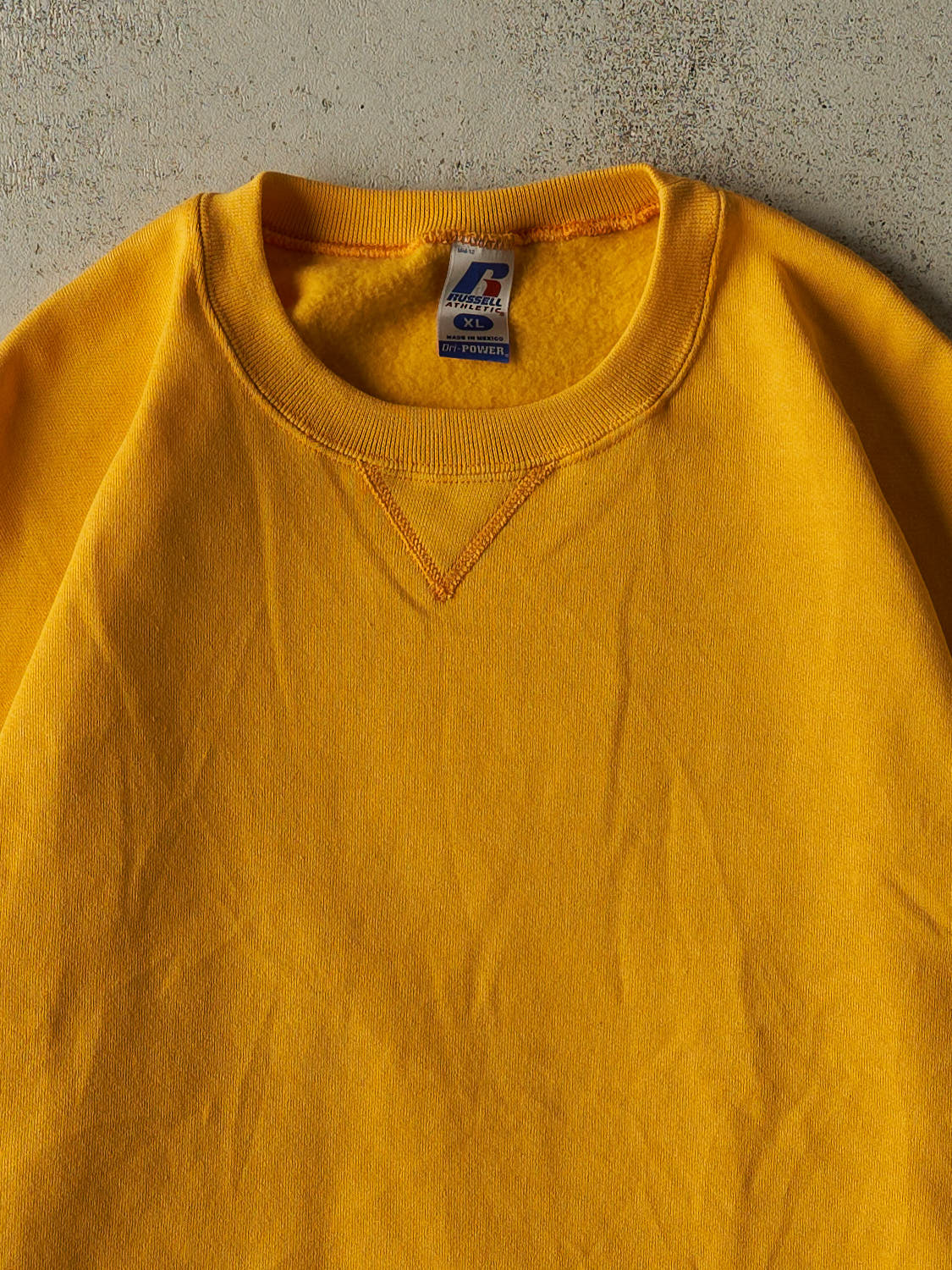 Vintage Y2K Yellow Russell Athletic Blank Crewneck (XL/XXL)