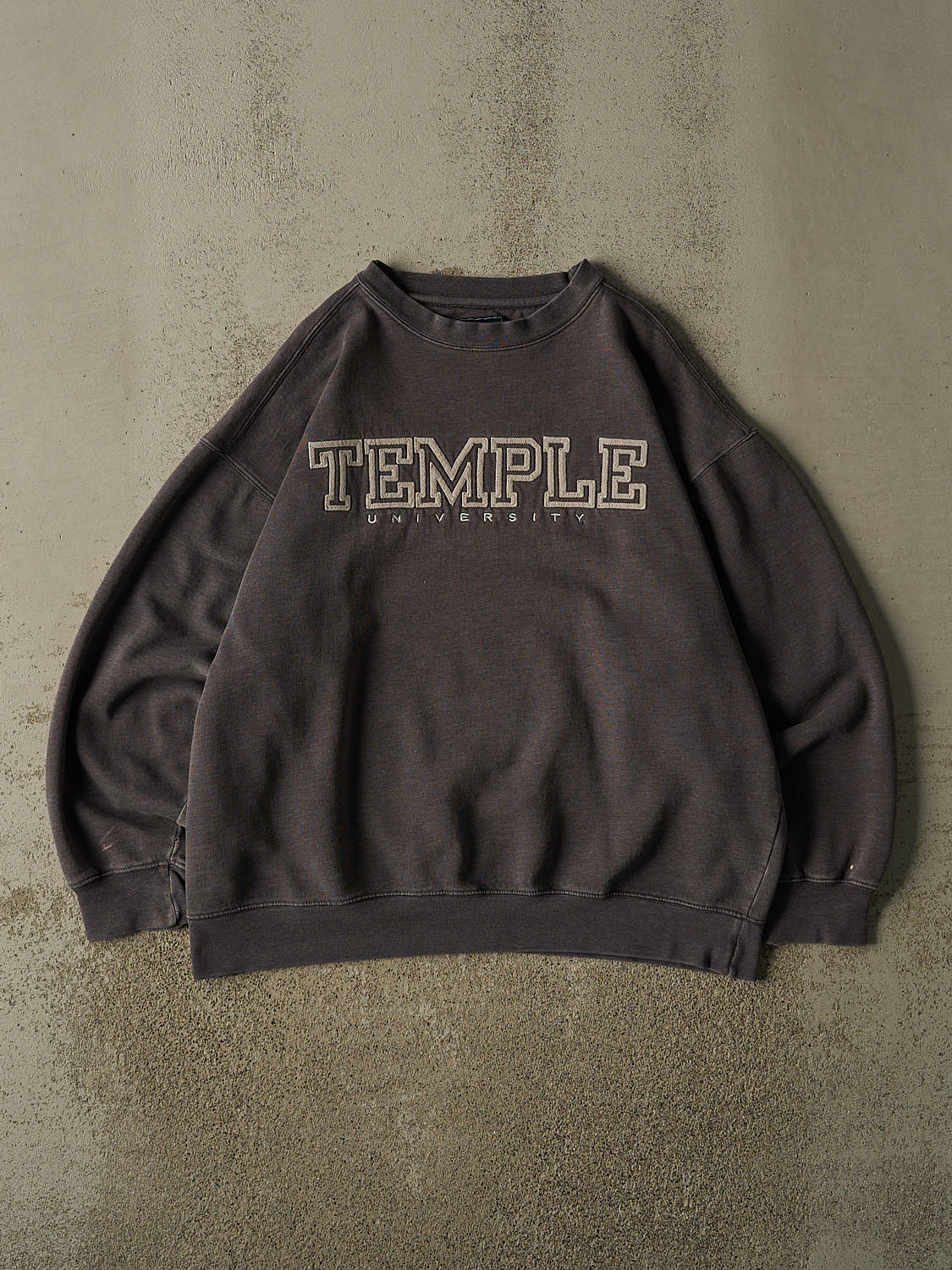 Vintage 90s Charcoal Grey Temple University Embroidered Crewneck (L/XL)