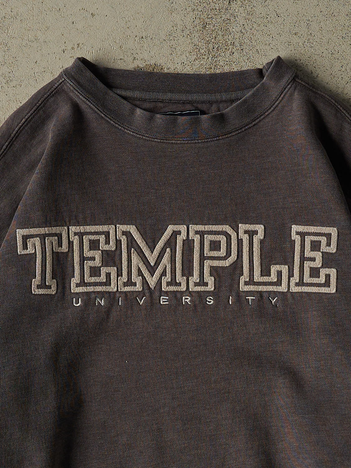 Vintage 90s Charcoal Grey Temple University Embroidered Crewneck (L/XL)