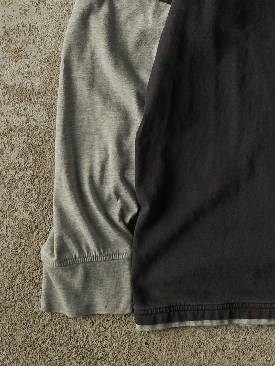 Vintage Y2K Faded Black Mountain Explorer Long Sleeve (M)