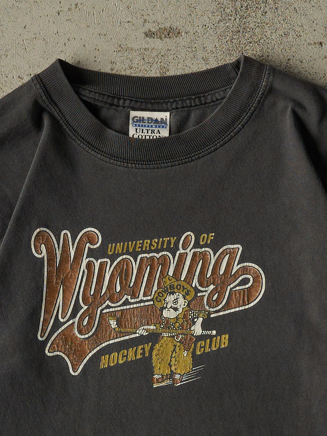 Vintage Y2K Faded Black University of Wyoming Hockey Long Sleeve (XS)