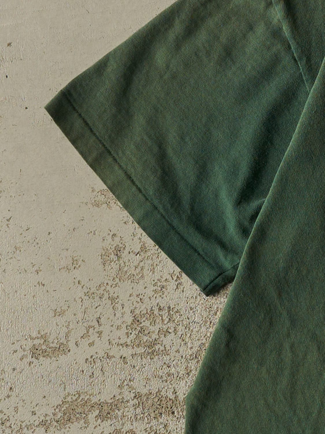 Vintage 80s Sun Faded Green Blank Single Stitch Pocket Tee (M)