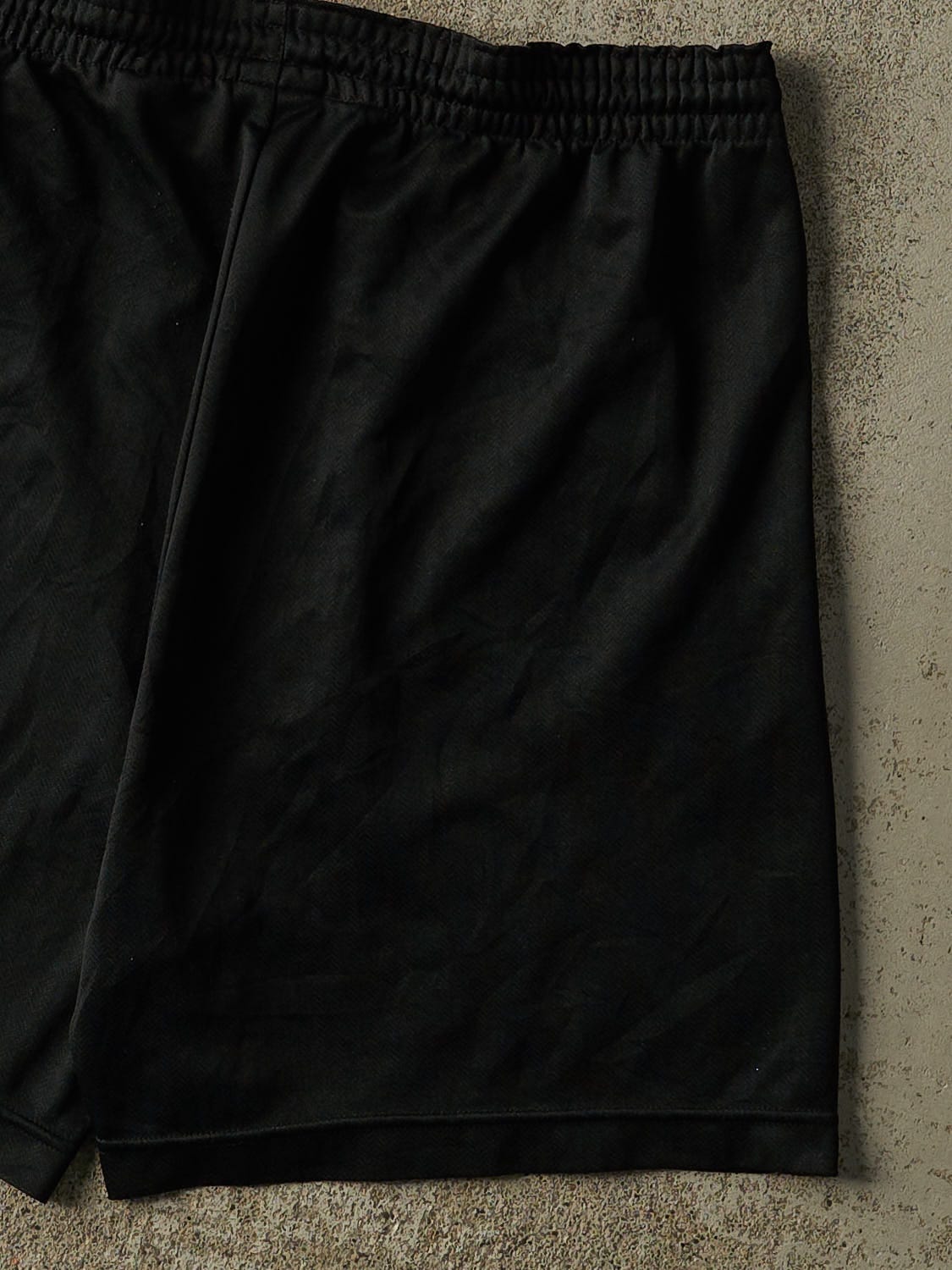 Vintage Y2K Black Nike Track Shorts (33x5)