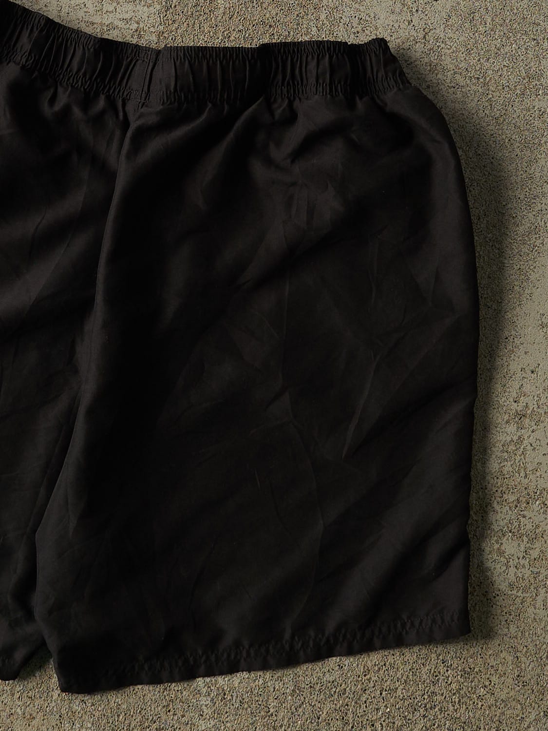 Vintage Y2K Black Nike Track Shorts (32x7)