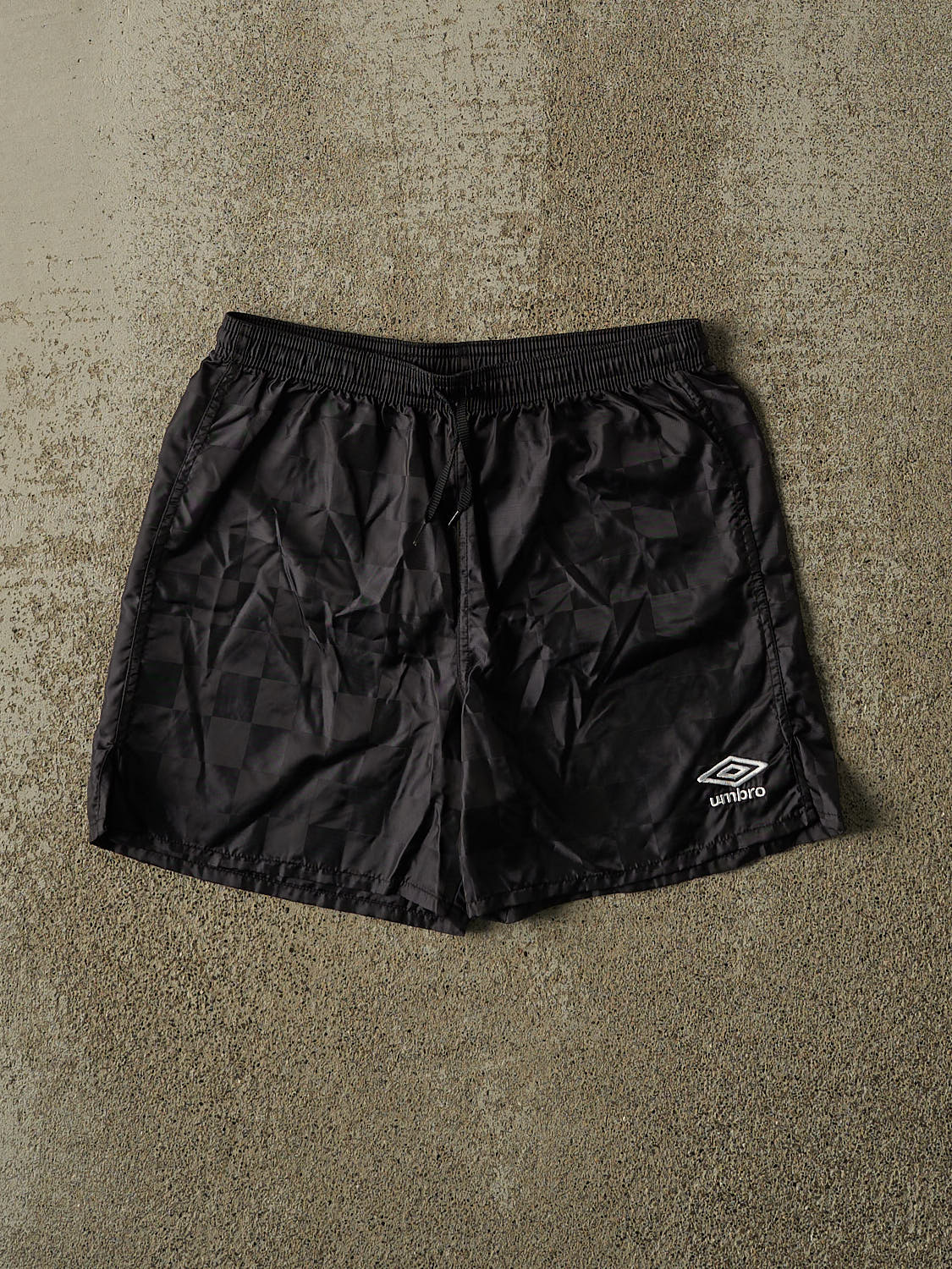Vintage Y2K Black Umbro Track Shorts (25x5)