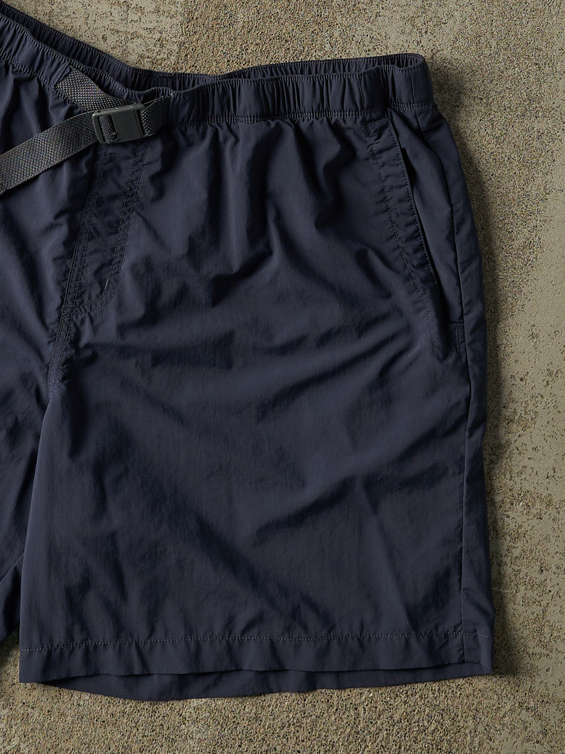 Vintage Y2K Navy Blue Columbia Hiking Track Shorts (36x8)