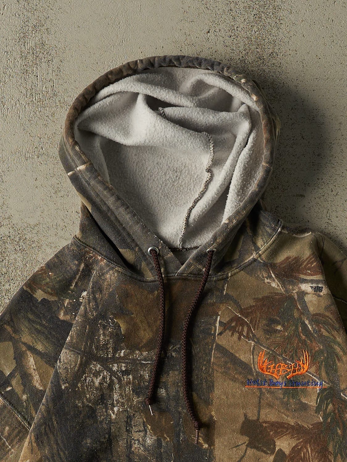 Vintage Y2K Camo Realtree Embroidered Hoodie (L/XL)