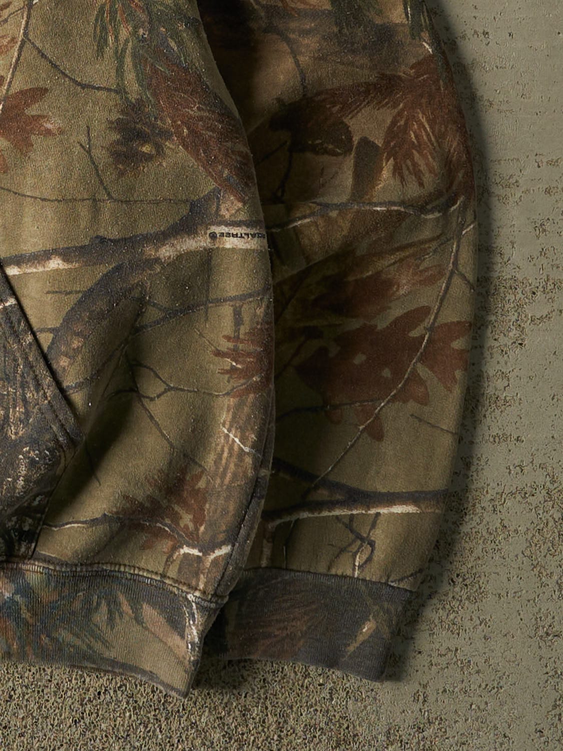 Vintage Y2K Camo Realtree Embroidered Hoodie (L/XL)