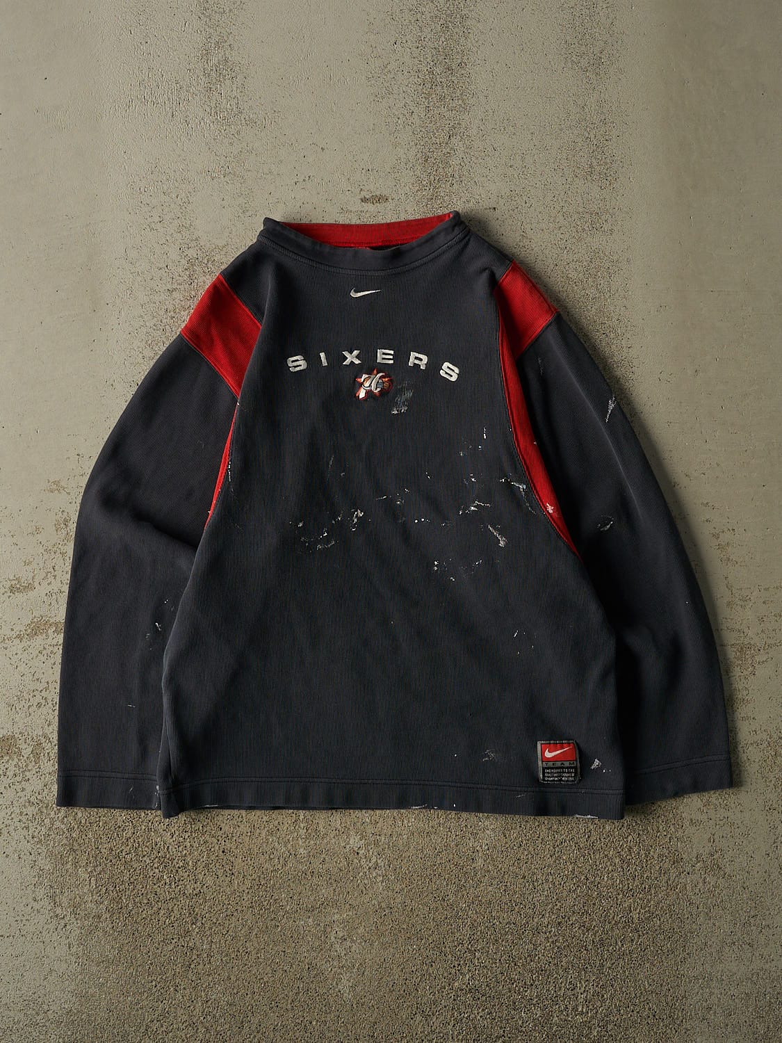 Vintage Y2K Faded Black Nike Philadelphia 76ers Thermal Long Sleeve (L)