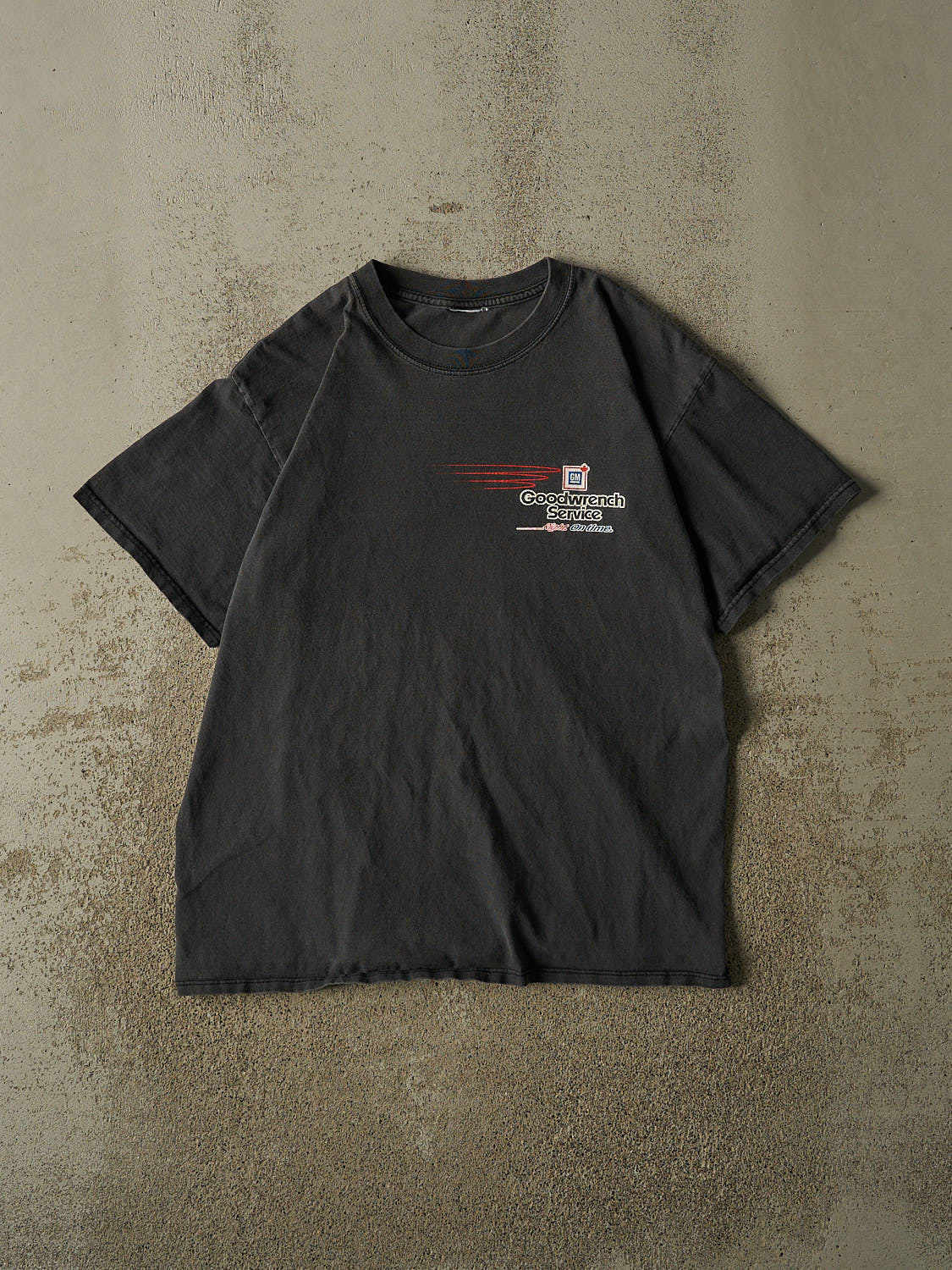 Vintage Y2K Faded Black GM Motors Old School Car Tee (L)