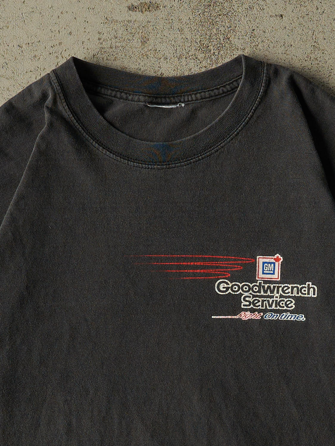 Vintage Y2K Faded Black GM Motors Old School Car Tee (L)