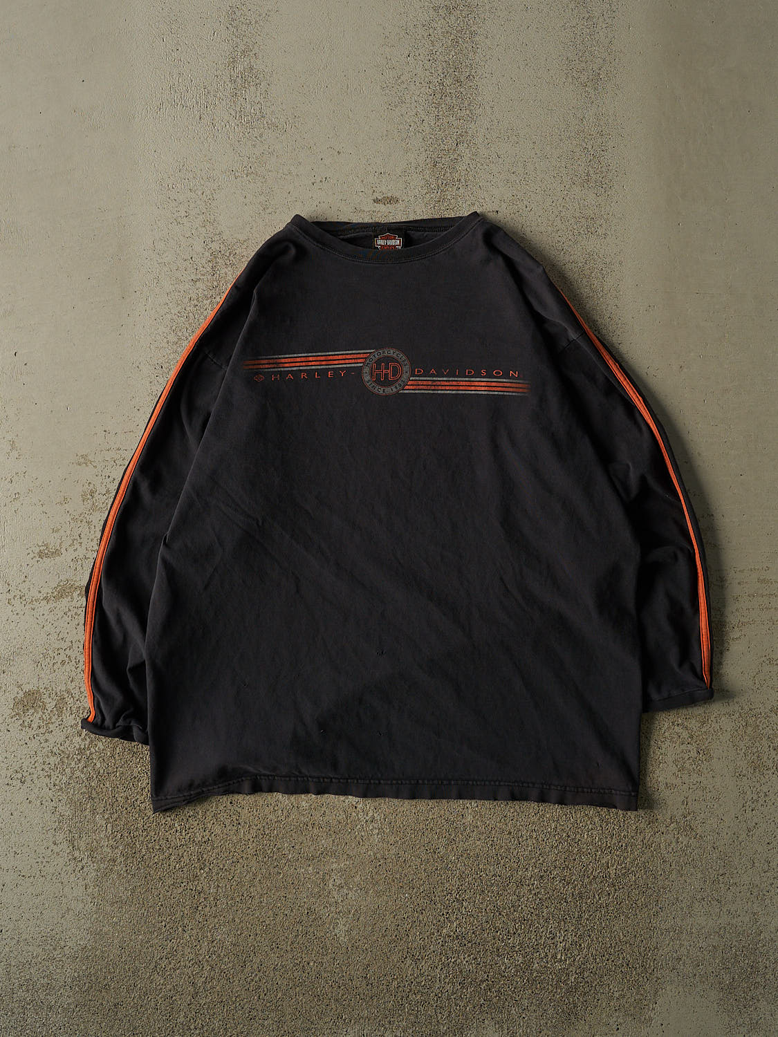 Vintage Y2K Faded Black Harley Davidson Burlington WA Long Sleeve (L/XL)