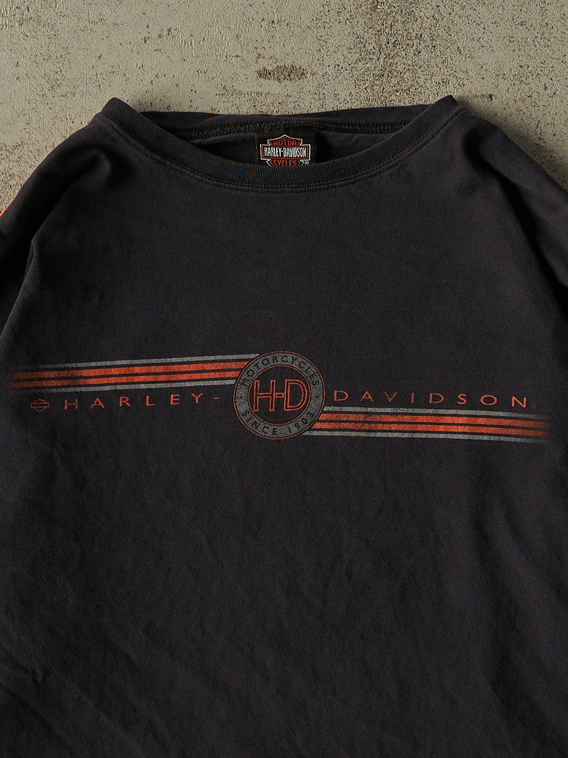 Vintage Y2K Faded Black Harley Davidson Burlington WA Long Sleeve (L/XL)