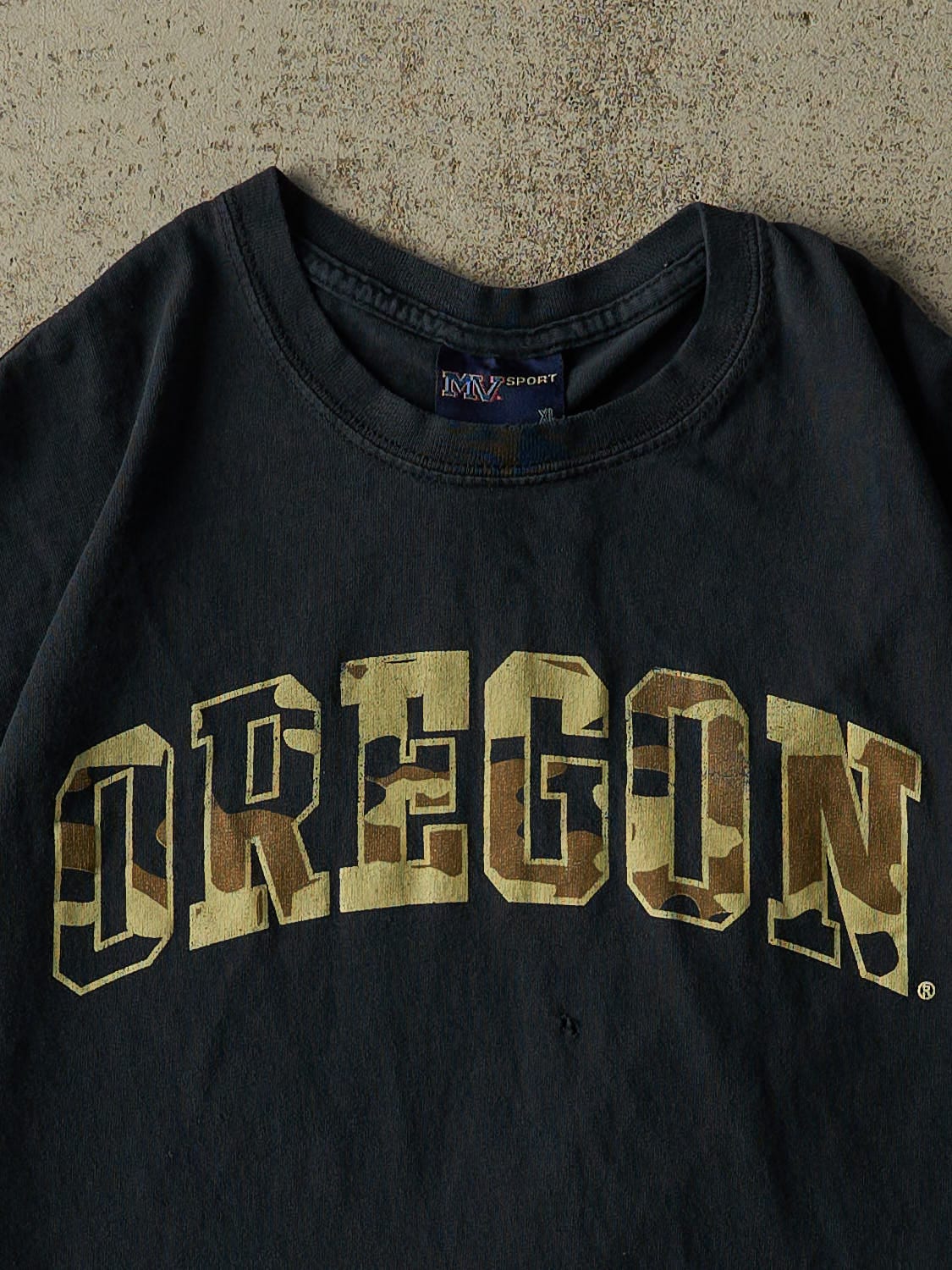 Vintage 90s Faded Black University of Oregon Camo Logo Tee (L/XL)