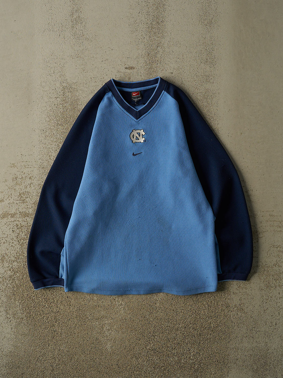 Vintage Y2K Blue University of North Carolina Nike Textured Long Sleeve (S/M)