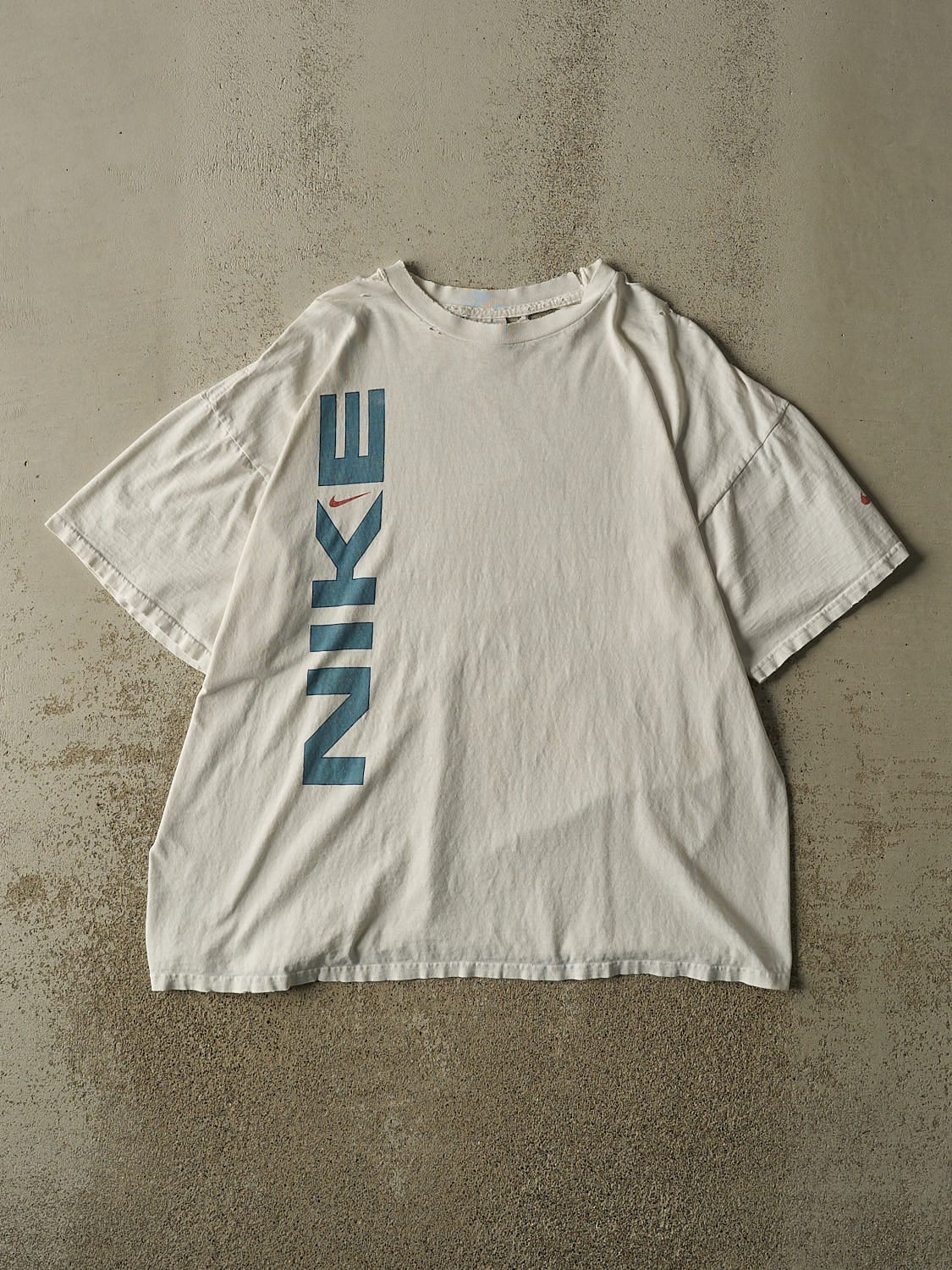 Vintage 90s White Nike Logo Tee (L/XL)