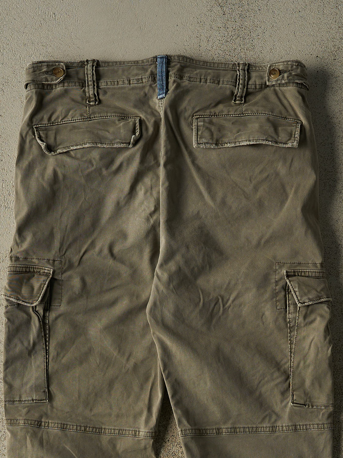 Vintage Y2K Green American Eagle Cargo Pants (32x26)