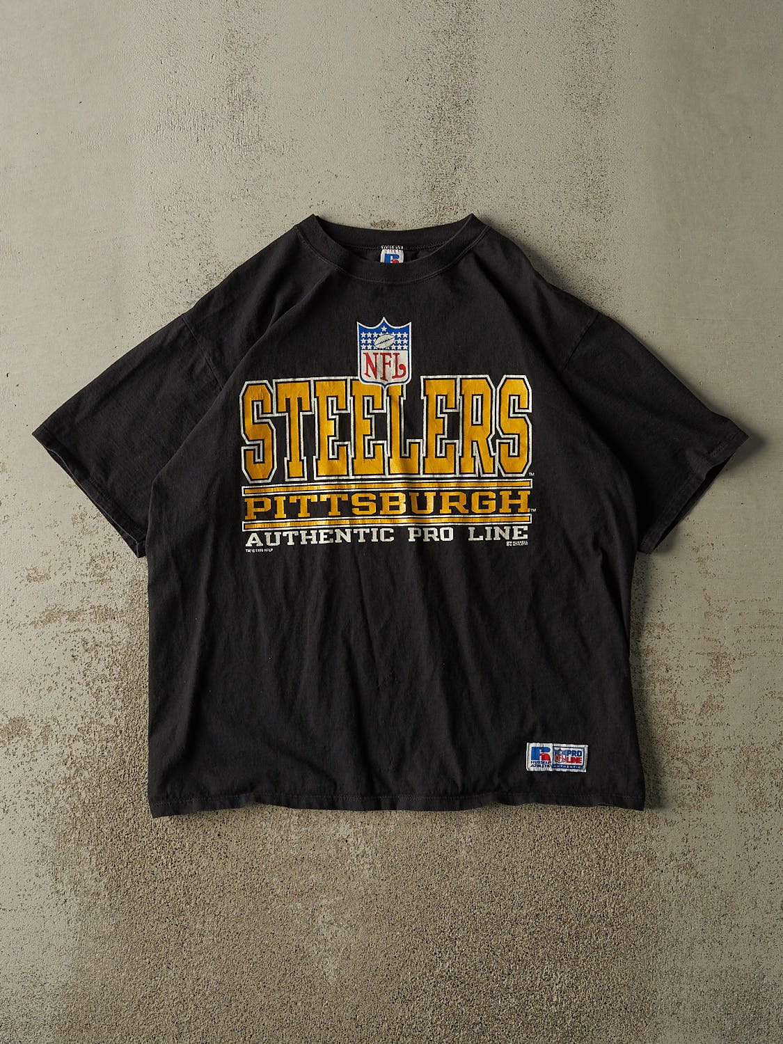 Vintage 95' Black Russell Athletic Pittsburgh Steelers Tee (XL)