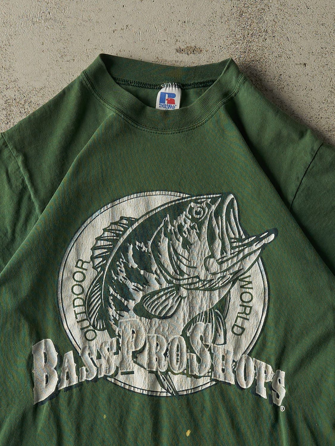 Vintage 90s Green Russell Athletic Bass Pro Shops Tee (S/M)