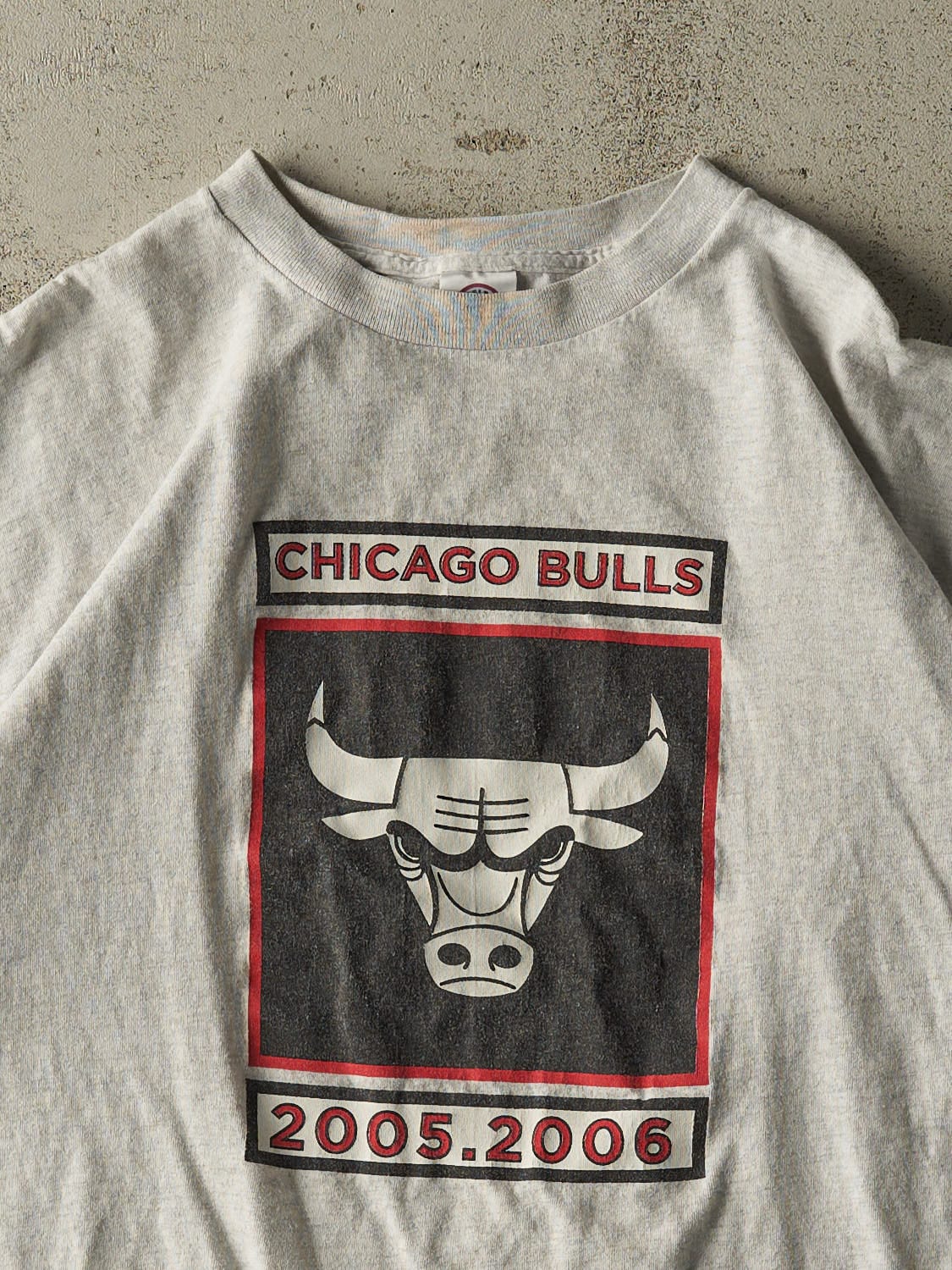 Vintage 06' Heather Grey Chicago Bulls Tee (M)