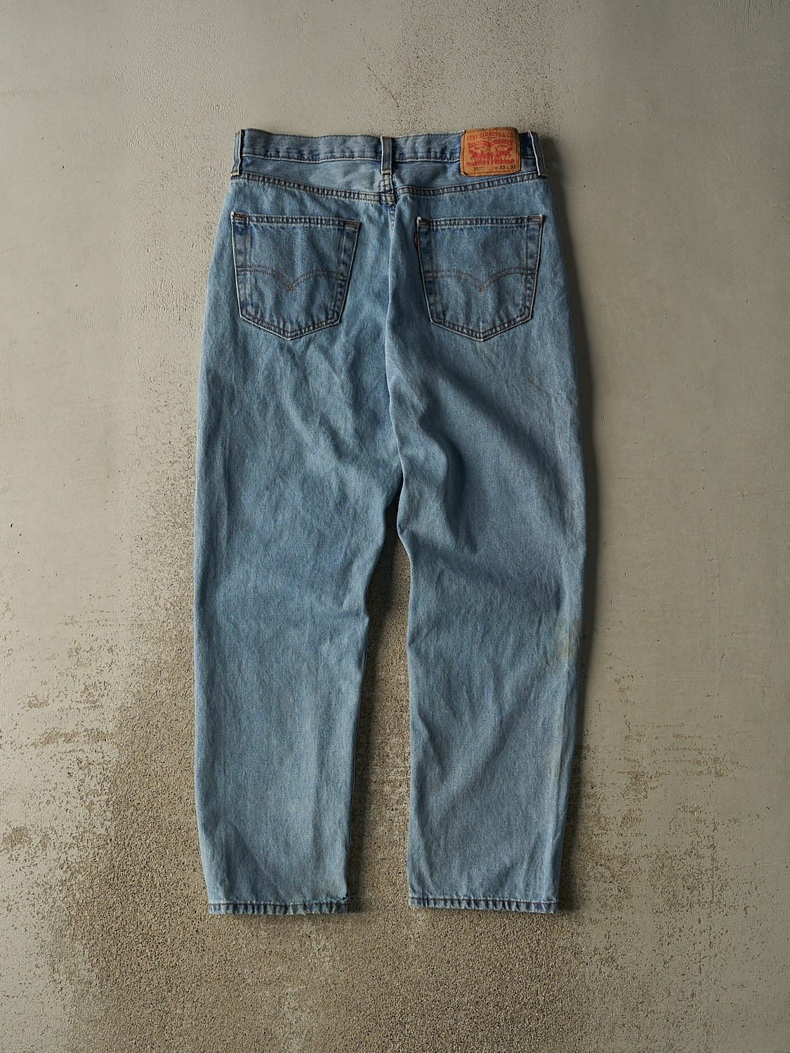 Vintage Y2K Light Wash Levi's 550 Jeans (34x32)