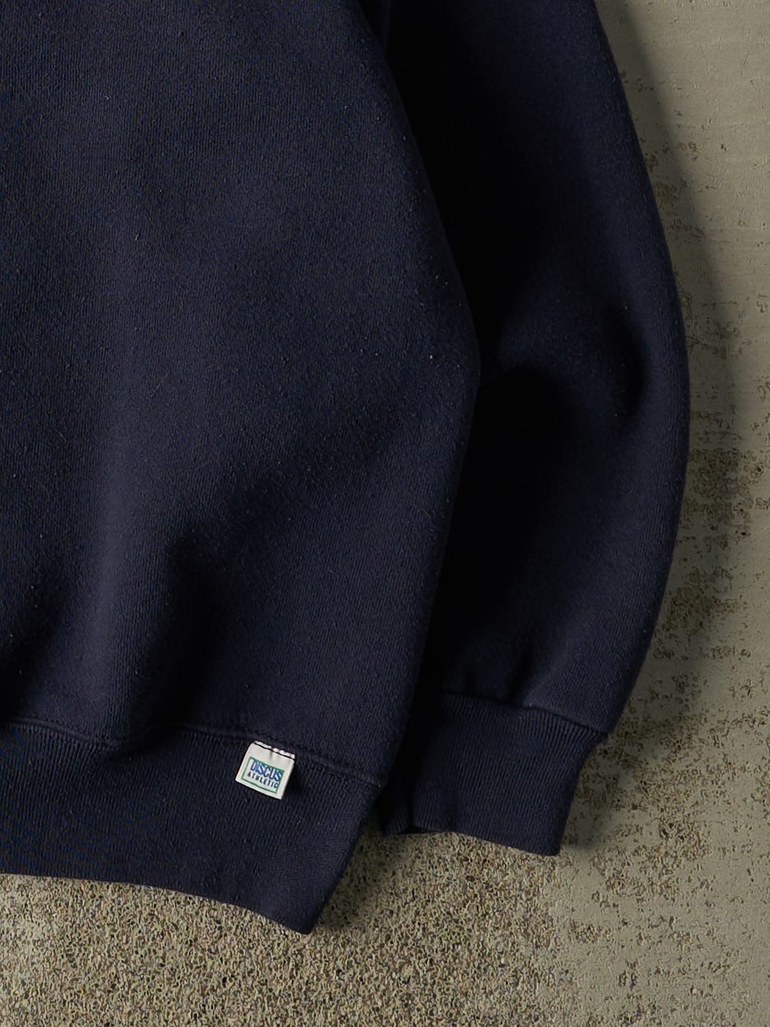 Vintage 90s Navy Blue Discus Athletic Blank Crewneck (L/XL)