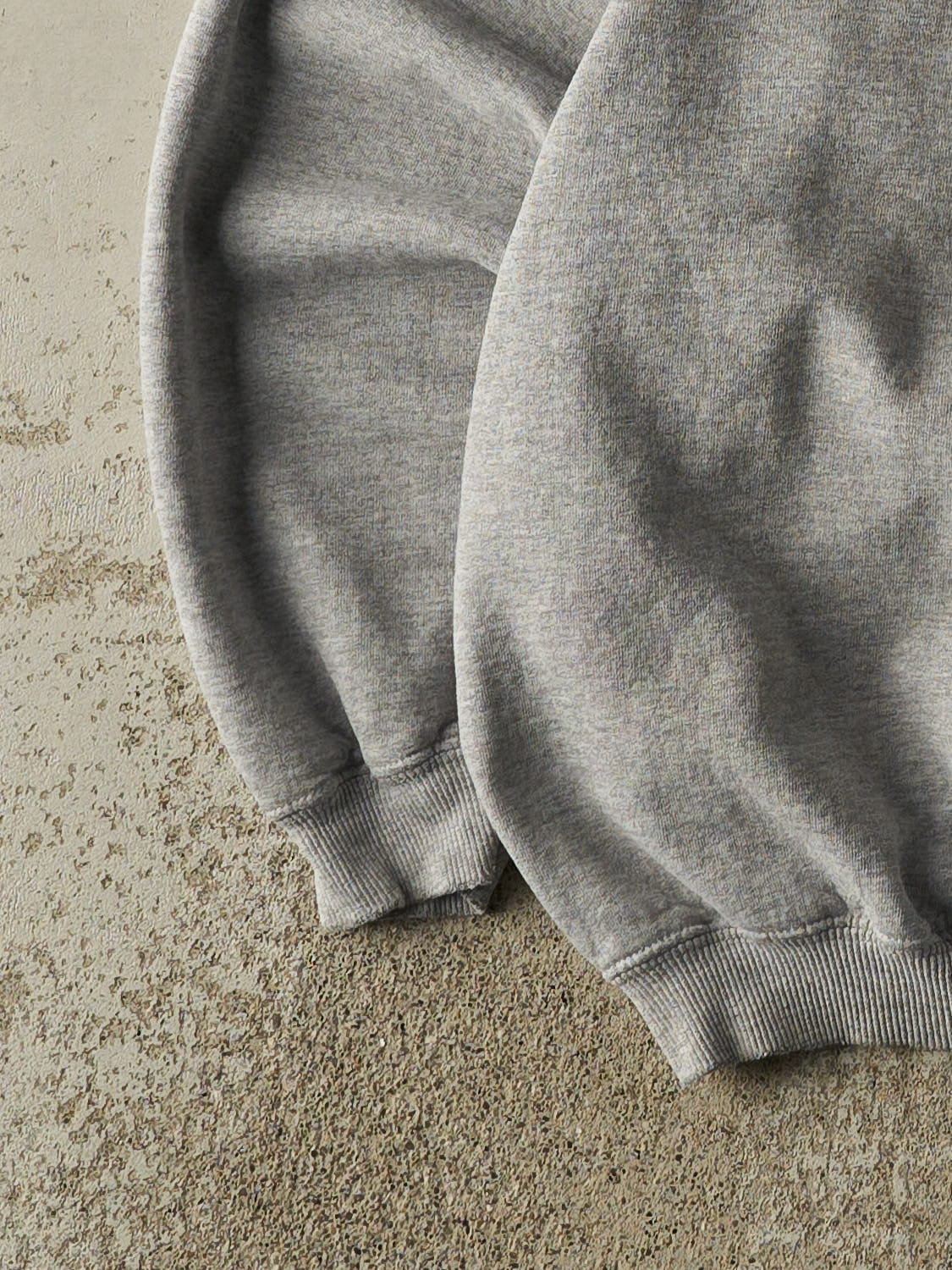 Vintage Y2K Grey Nevada Crewneck (L/XL)
