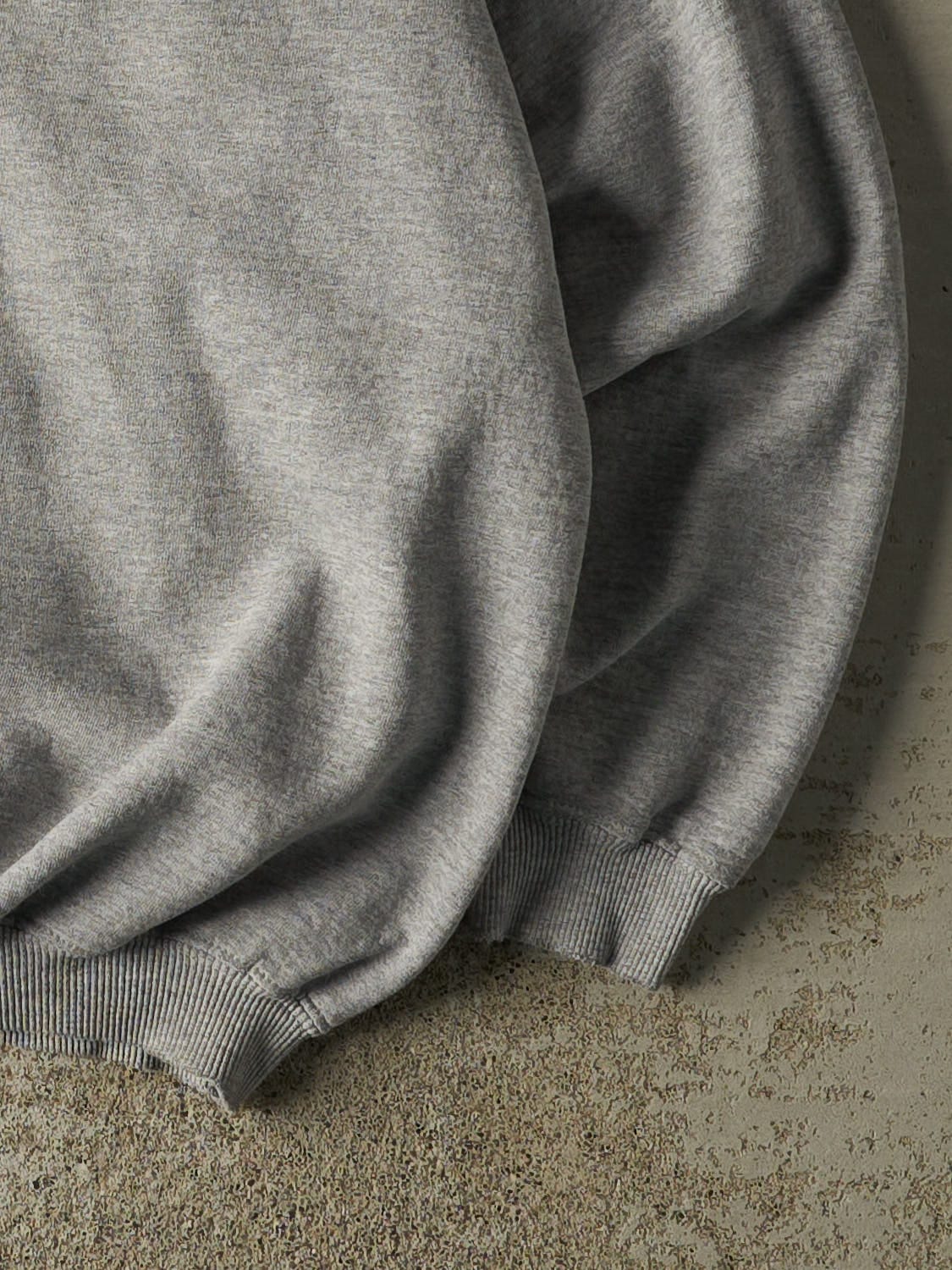 Vintage Y2K Grey Nevada Crewneck (L/XL)