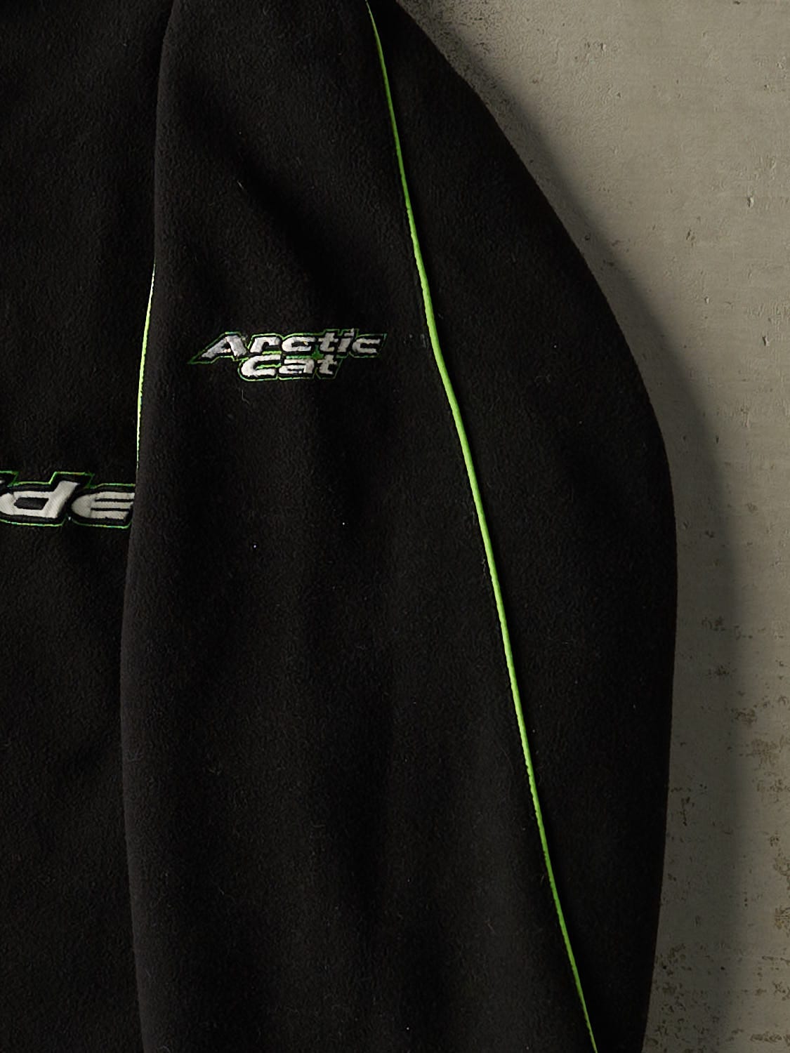 Vintage Y2K Black Arctic Cat Quarter Zip Fleece (L/XL)