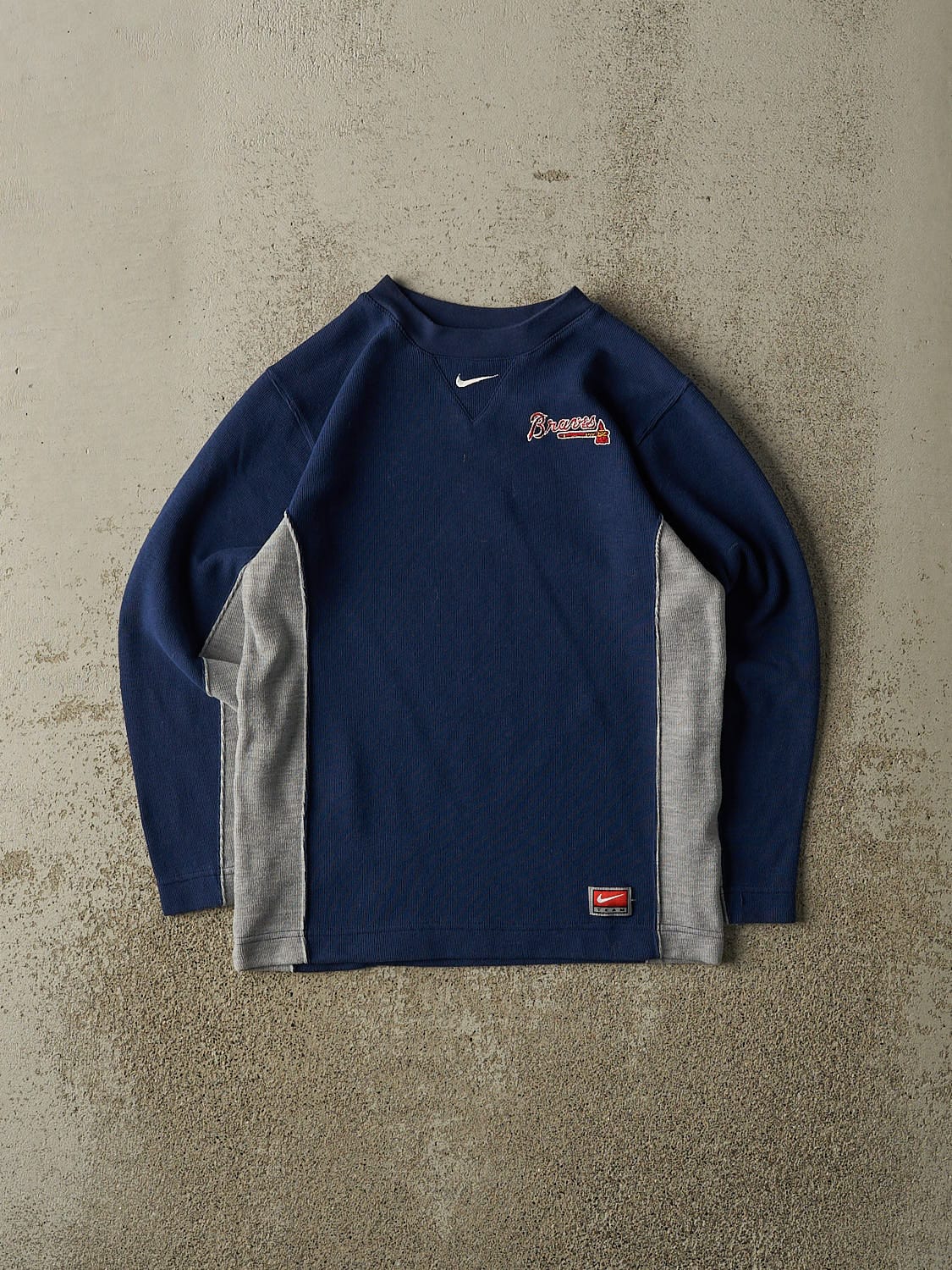 Vintage Y2K Navy Blue Nike Middle Swoosh Atlanta Braves Long Sleeve (XXS/XS)