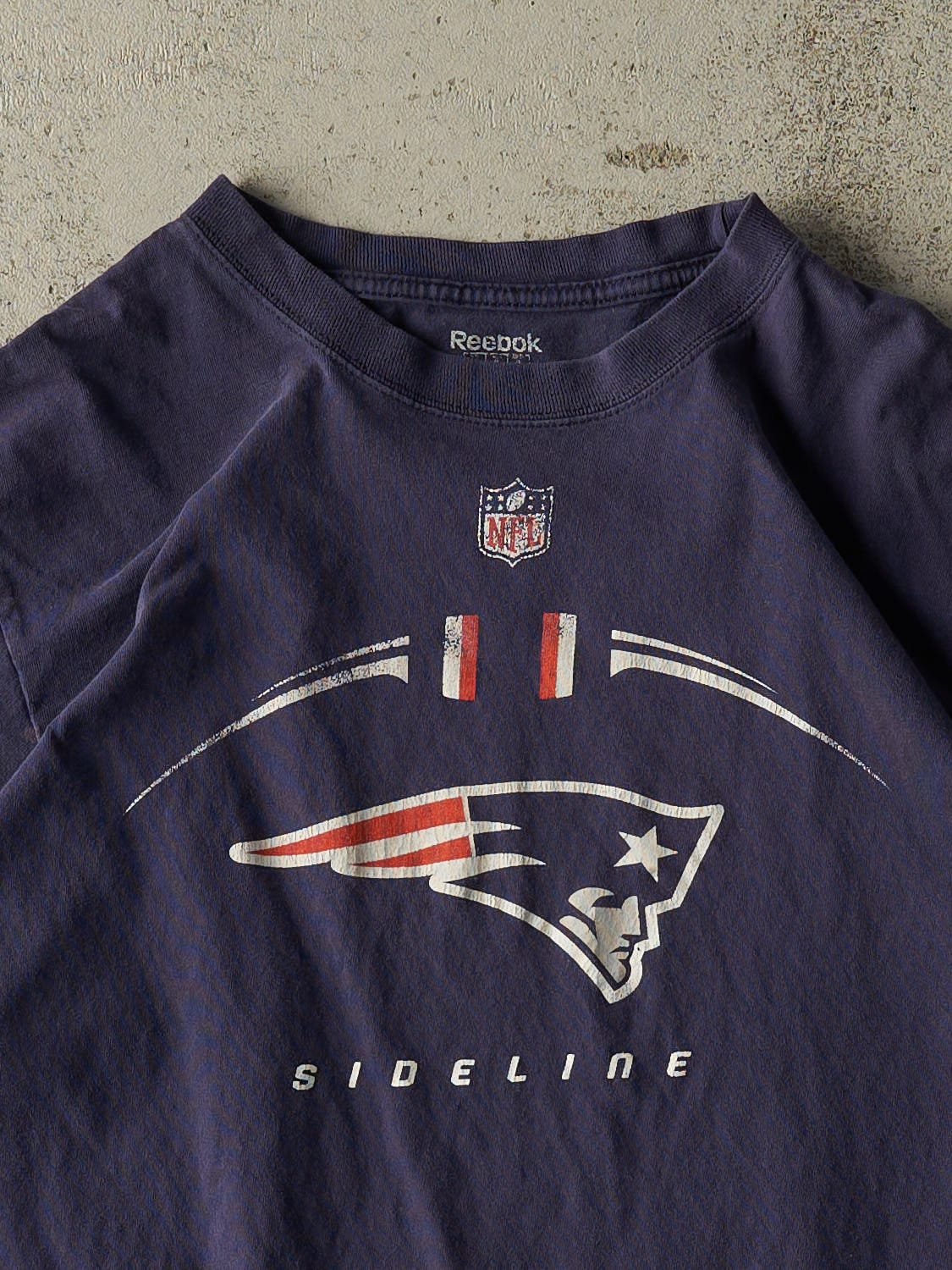 Vintage Y2K Navy Blue New England Patriots Tee (M)