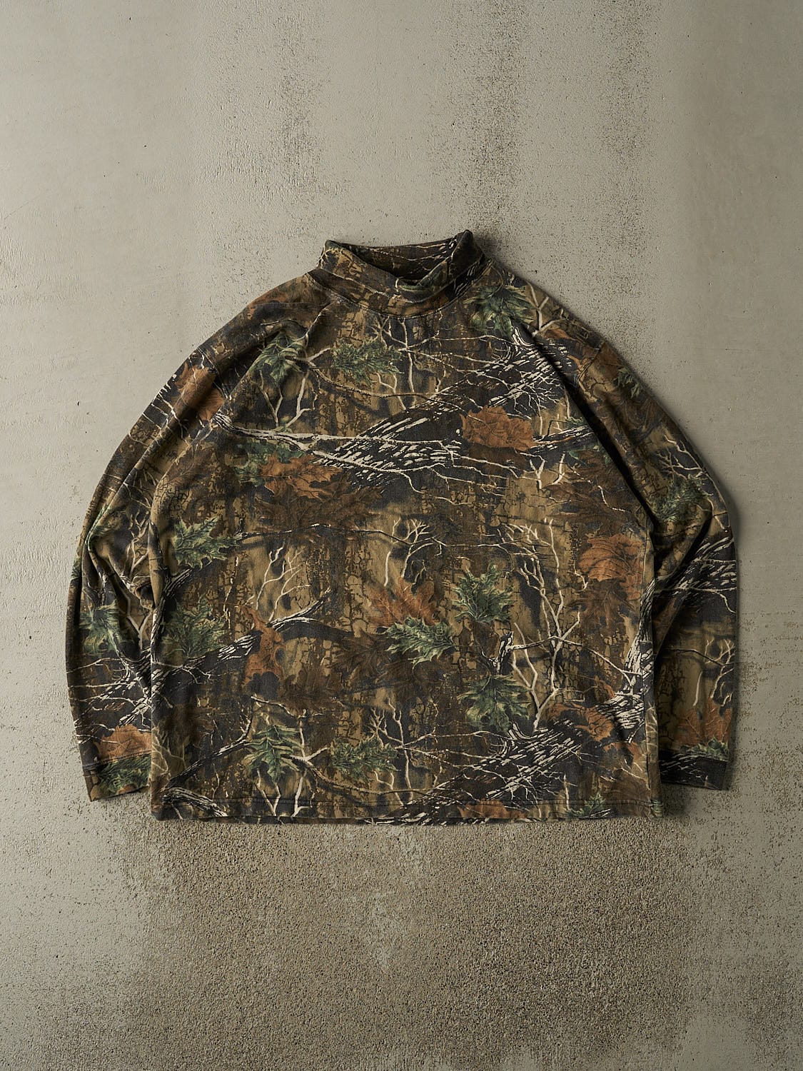 Vintage 90s Camo Turtle Neck Long Sleeve (XL/XXL)
