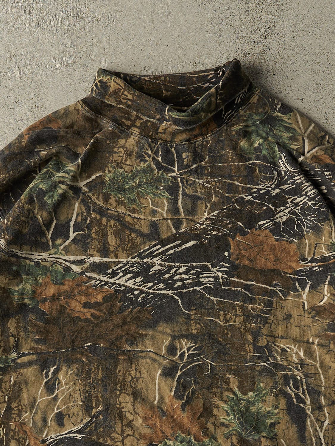 Vintage 90s Camo Turtle Neck Long Sleeve (XL/XXL)