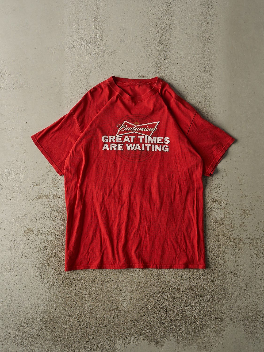 Vintage Y2K Red Budweiser "Great Times Are Waiting" Tee (L/XL)