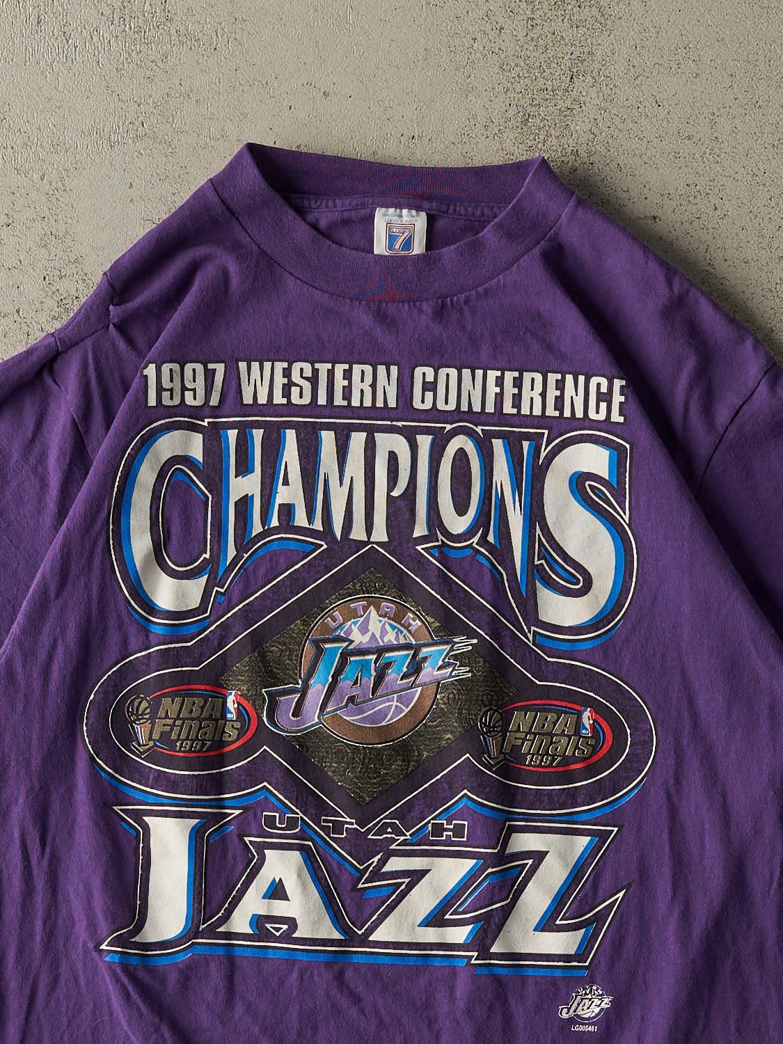 Vintage 97' Purple Utah Jazz NBA Finals Tee (M/L)