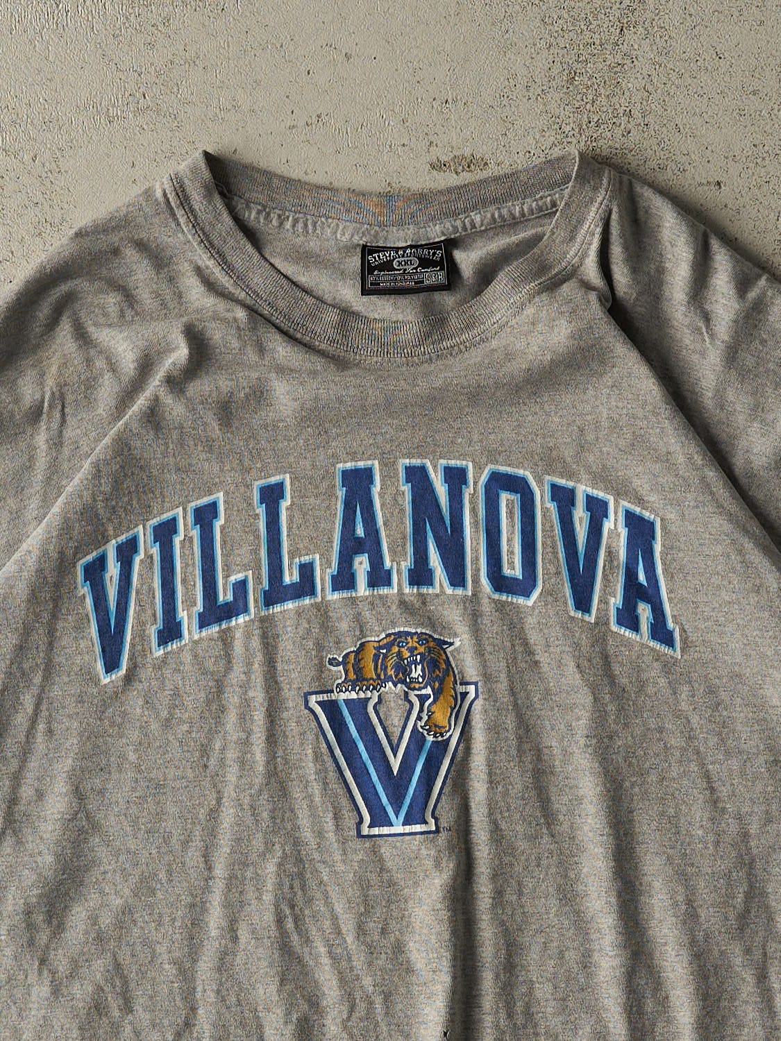 Vintage 90s Grey Villanova University Tee (XL/XXL)
