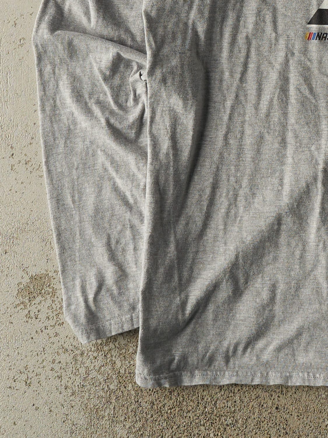 Vintage Y2K Grey Chase Elliot Nascar Long Sleeve (L/XL)